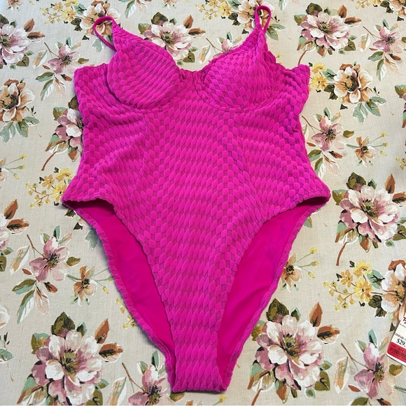 Good American Other - NWOT! GOOD AMERICAN Neon Pink Terry Cloth One Piece Swimsuit Size 7 (4X)
